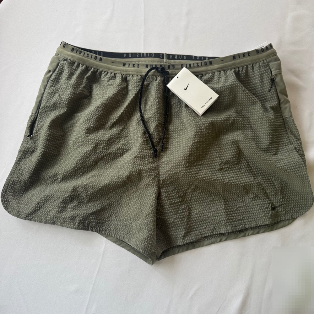 Nike Running Division Dri-FIT ADV Shorts Mens XL Olive Green 4 Inch DA1234-325
